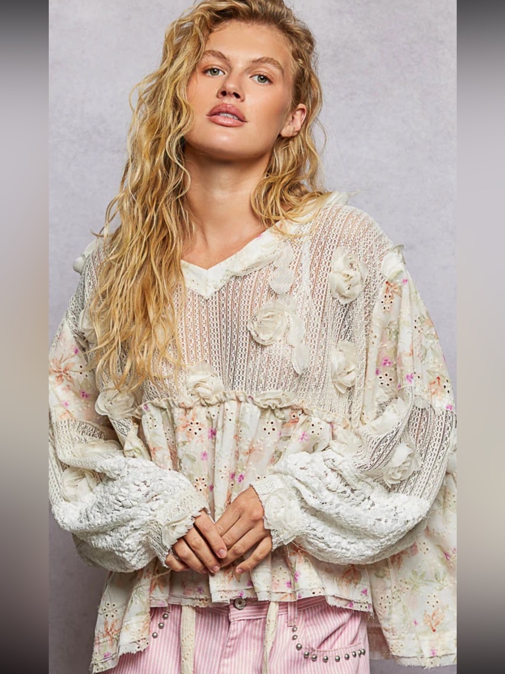 Super boho and feminine sweater, new, size Large.